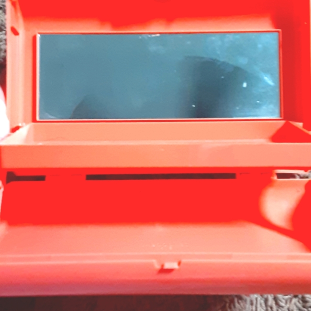 Makeup holder